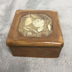 Wood & Acrylic Shells‎ Lidded 3 1/2" Trinket Box Vintage 1970's Design Gifts